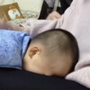 萌娃得知妈妈是爸爸的老婆 难以接受事实一头扎妈妈怀里吃醋大哭