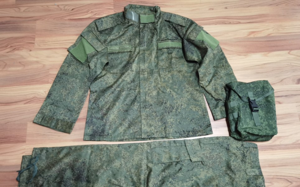 【拆箱】别说up没俄军原品了。。。拆包朋友送我的现役俄军18条例作战服及pkm弹箱包