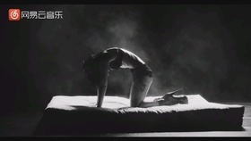 梦境迷离，半夜梦到出殡死人，死人又复活——解梦之旅的启示与寓意