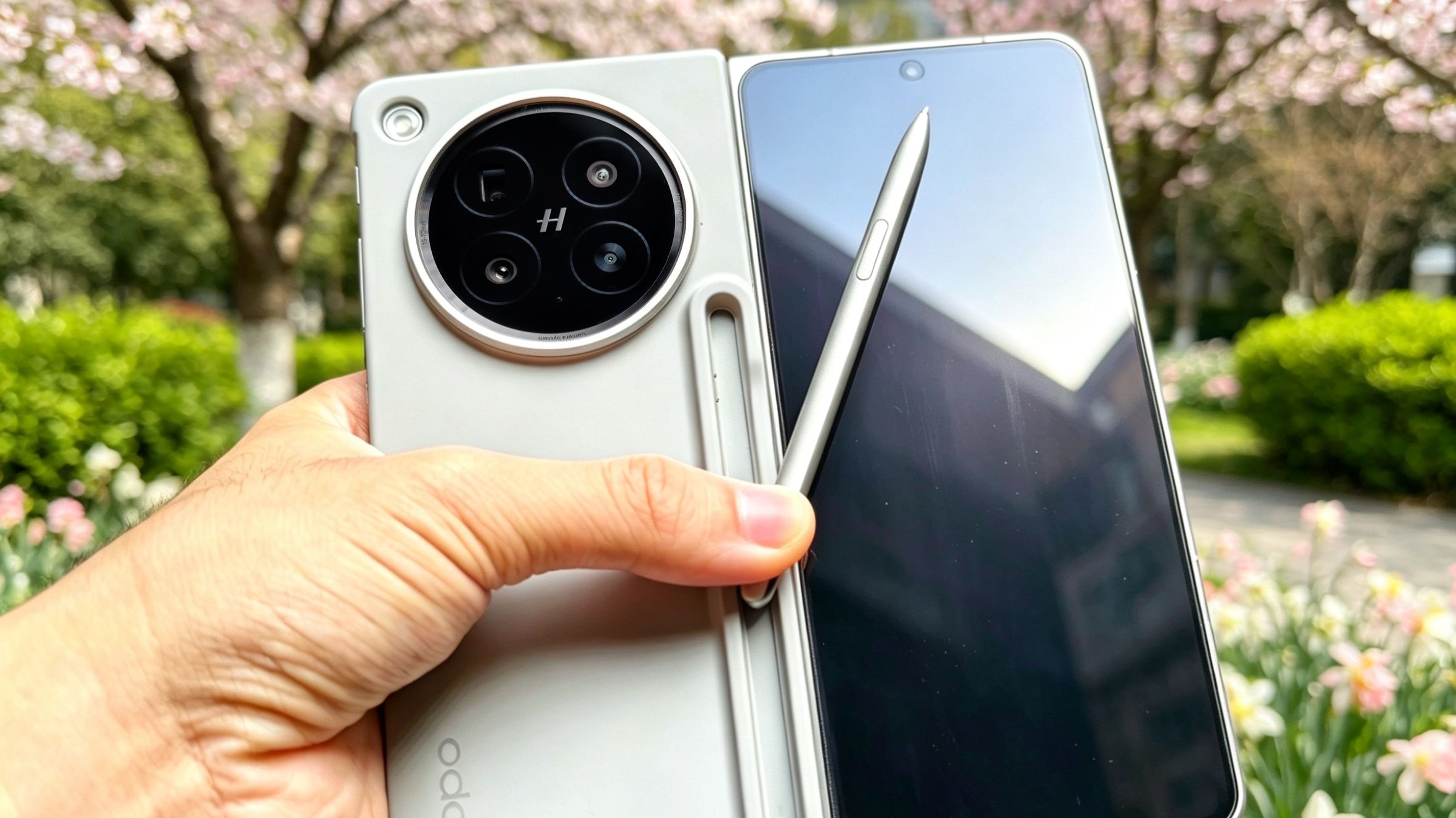 除了屏幕平，OPPO Find N6值得讲的其实还有很多【凛一会】