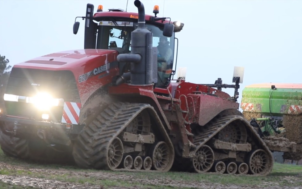 凯斯(caseih)quadtrac620大马力拖拉机就用来撒化肥,这河里吗?