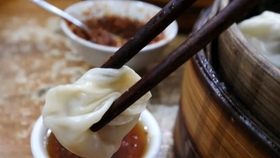 老外吃中国美食哭 e8887f0e44d468780be4a4af5e4768eef1d81152.jpg@280w_158h_1c_100q.jpg