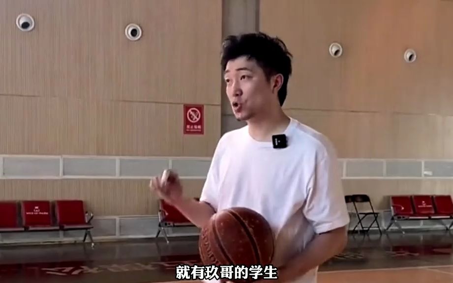 天坛球王马重玖，中国街球传奇之一，曾经4比0完爆炒菜王赵强！