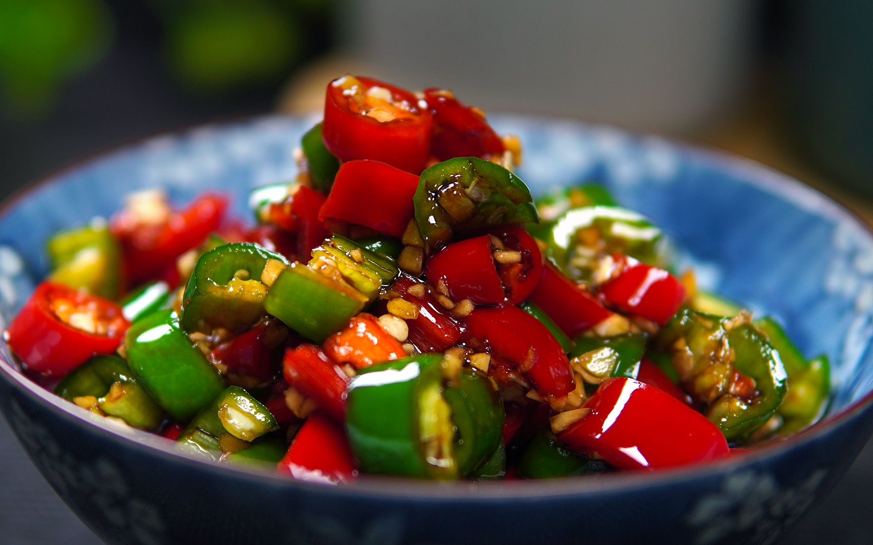 这才是腌辣椒最好吃的做法，清脆爽口又下饭，好吃到停不下筷子_味道