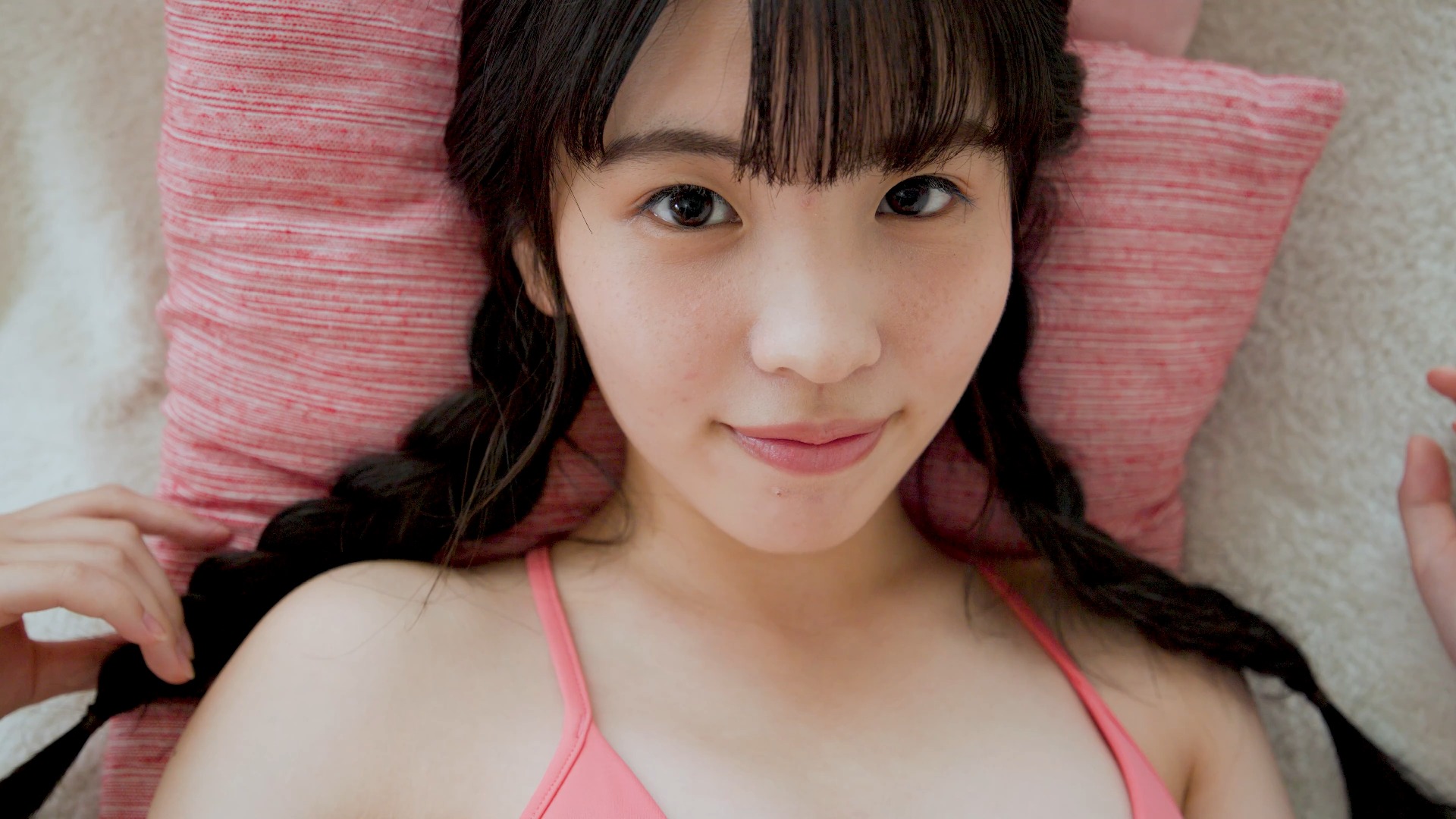 Hold down the double ponytail Manabe Yabai first visualization