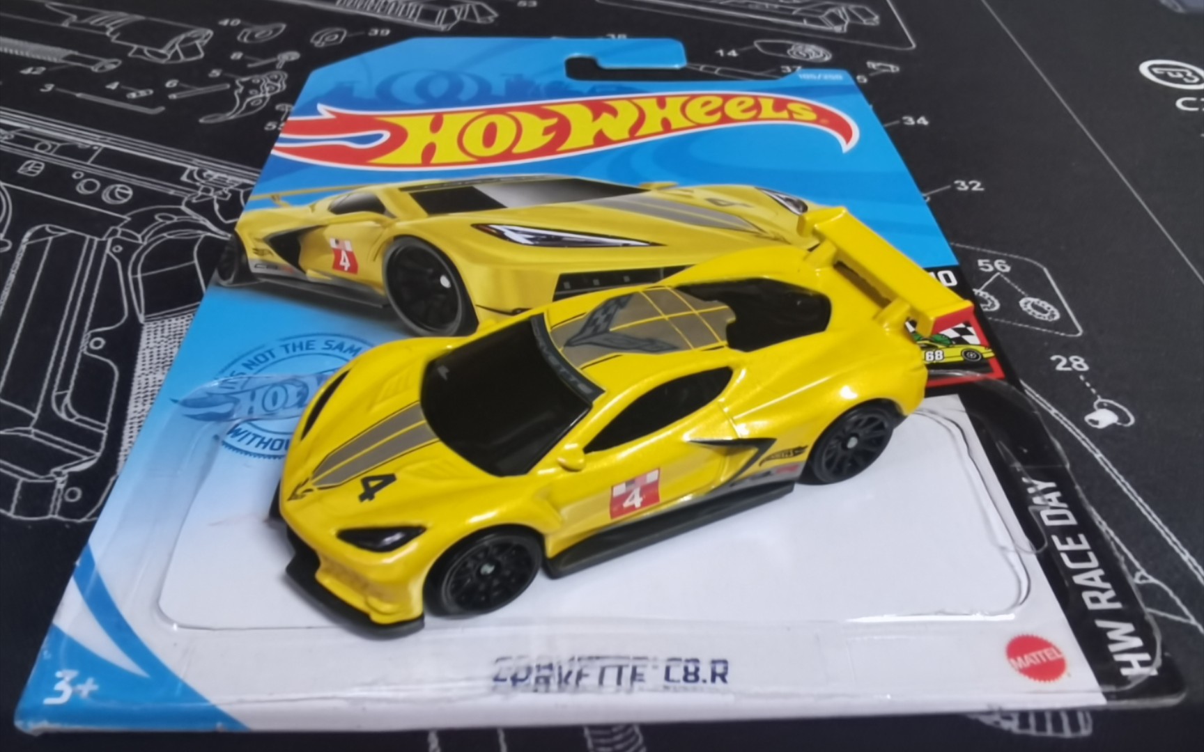 详细评测风火轮克尔维特c8r含细化21e批次新模具corvettec8r