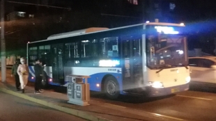 十三路末班车完整版第一集 eca7d4c8e115b1c7a19b44afd05d23be0125220d.jpg@310w_174h_1c_100q.jpg