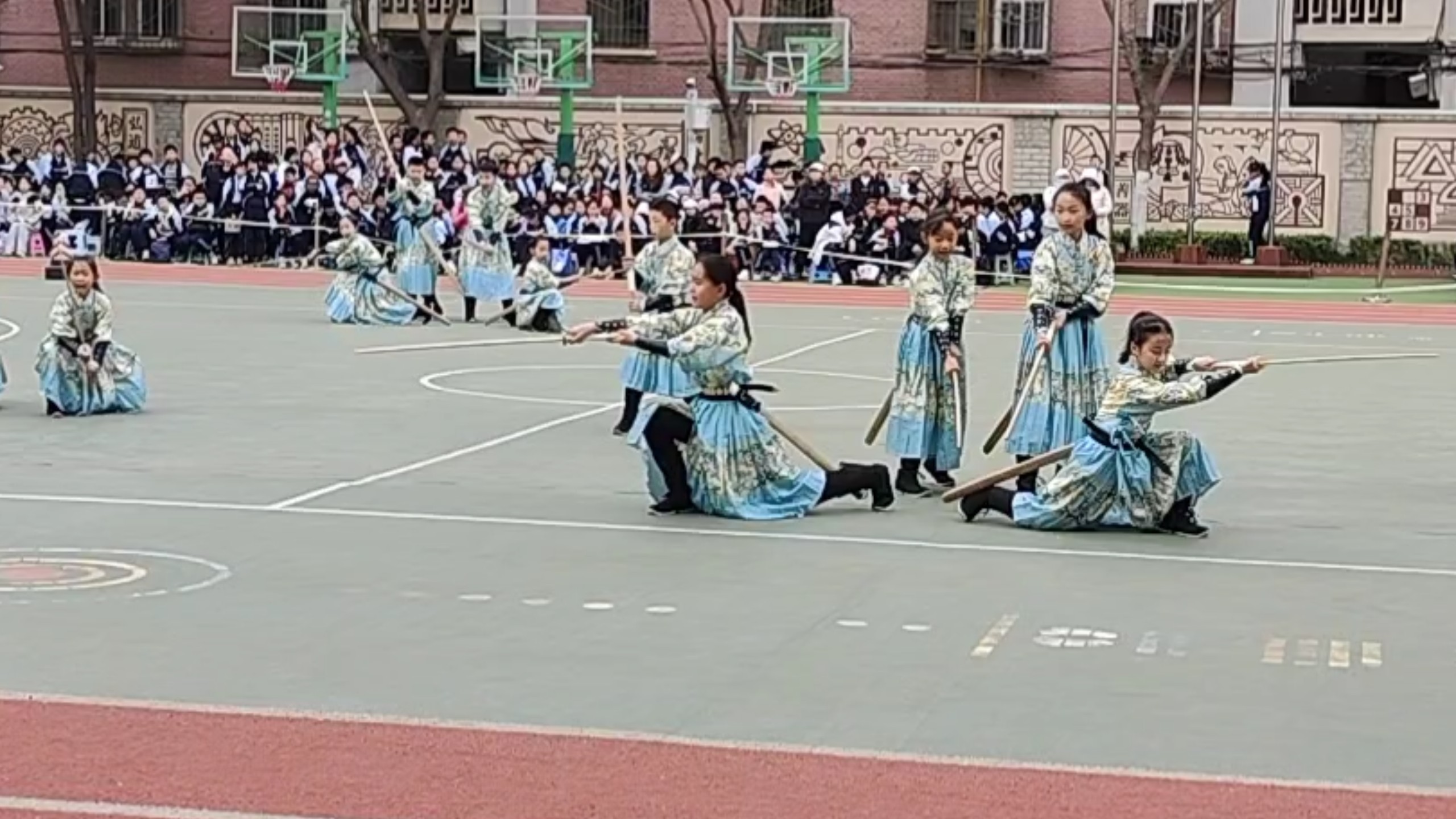 兰州市一只船小学苗刀刀阵演出