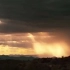 令人震撼的闪电奇观短片，摄影师Dustin Farrell追随狂风暴雨跑了32000公里，用每秒1000帧的高速摄像机拍