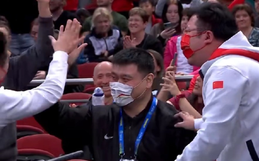 姚明都服了！中国女篮VS澳大利亚最后3分钟，王思雨绝杀闯进决赛
