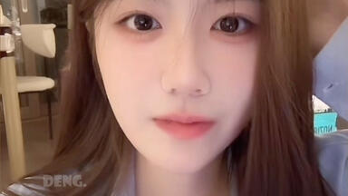 【良陈美婧】“有可能，要不你爬过来吧”“我怎么爬过来”“就地上那种匍匐前进的呀”“怎么匍匐前进”“你好搞笑哦，你像逃难一样”