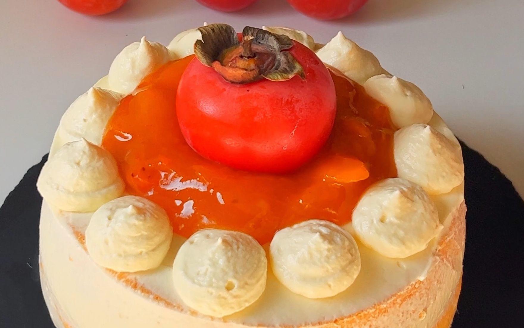 秋季限定的柿子流心蛋糕，出乎意料的美味！