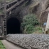 成渝铁路列车通过回龙寺隧道
