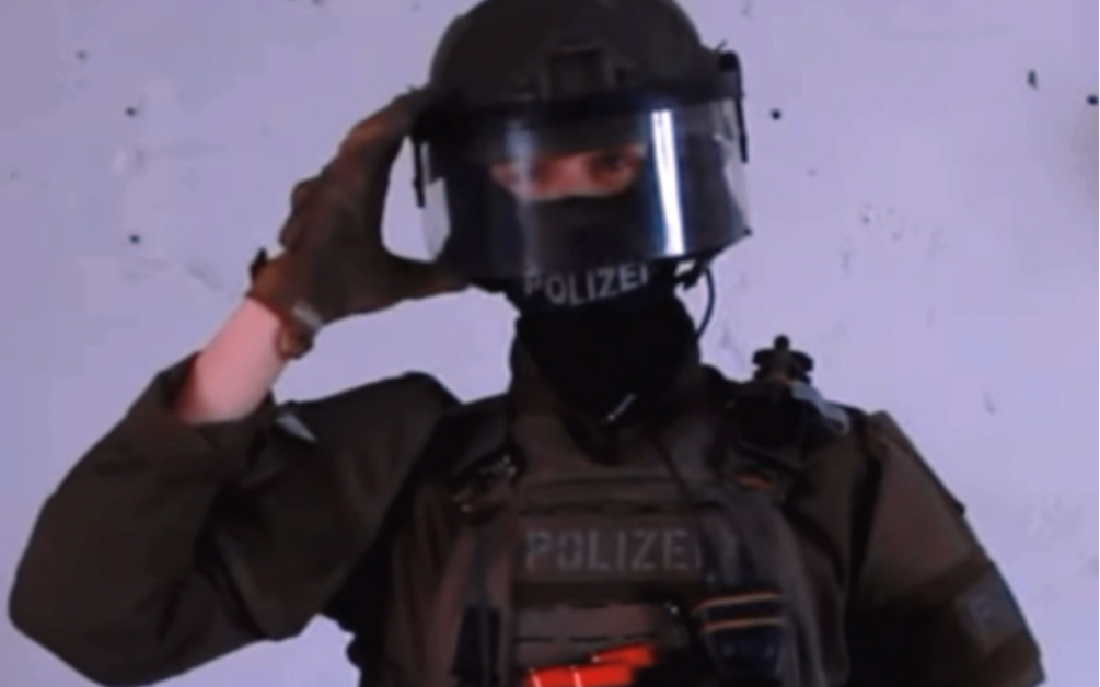 德国SEK特别行动警察战术装备展示，德国在装备审美这块水平真的高！