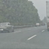 惠州高速上偶遇小米汽车su7，外观真的不大气，一首凉凉估计是主题曲了！
