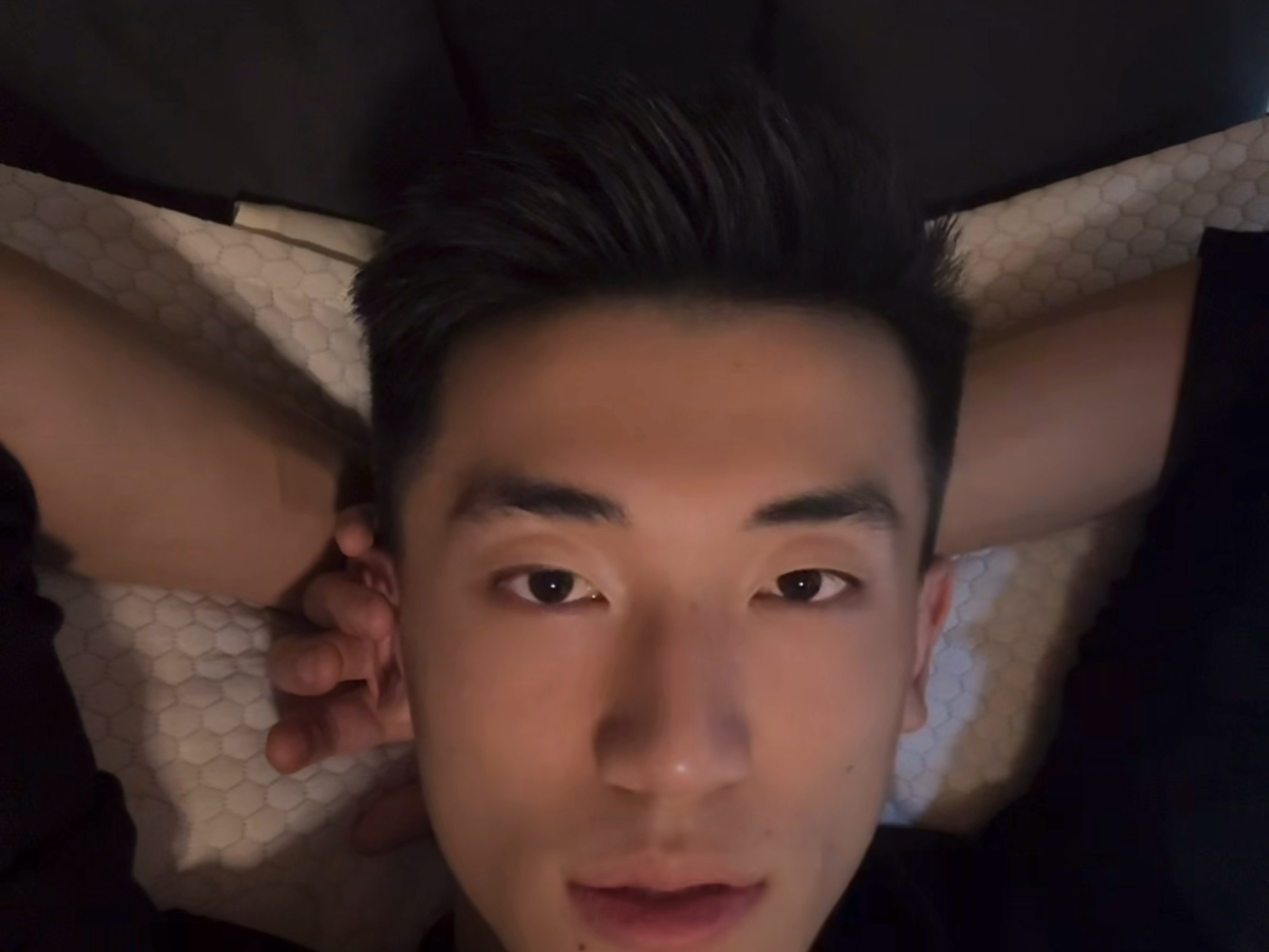 【几号车厢刚】最新视频已上线，快来围观！