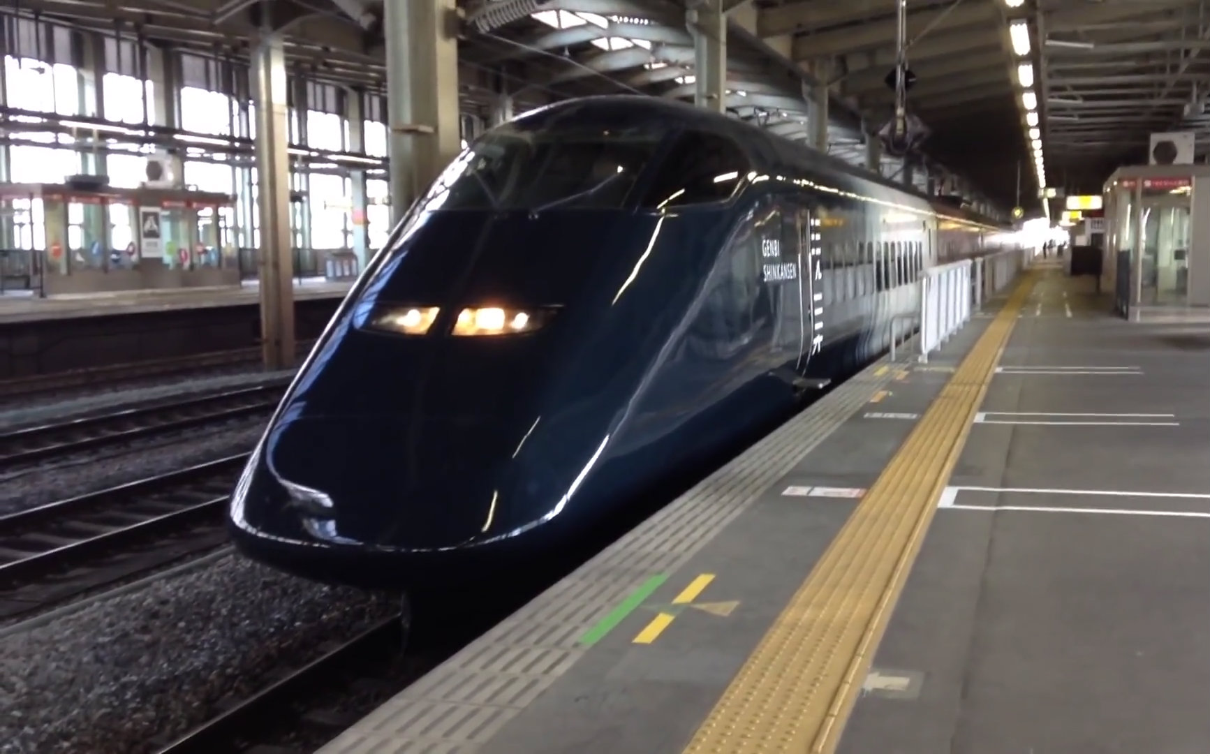 【新干线系列】e3系r19编成 现美新干线用车両 回送 长冈駅発车