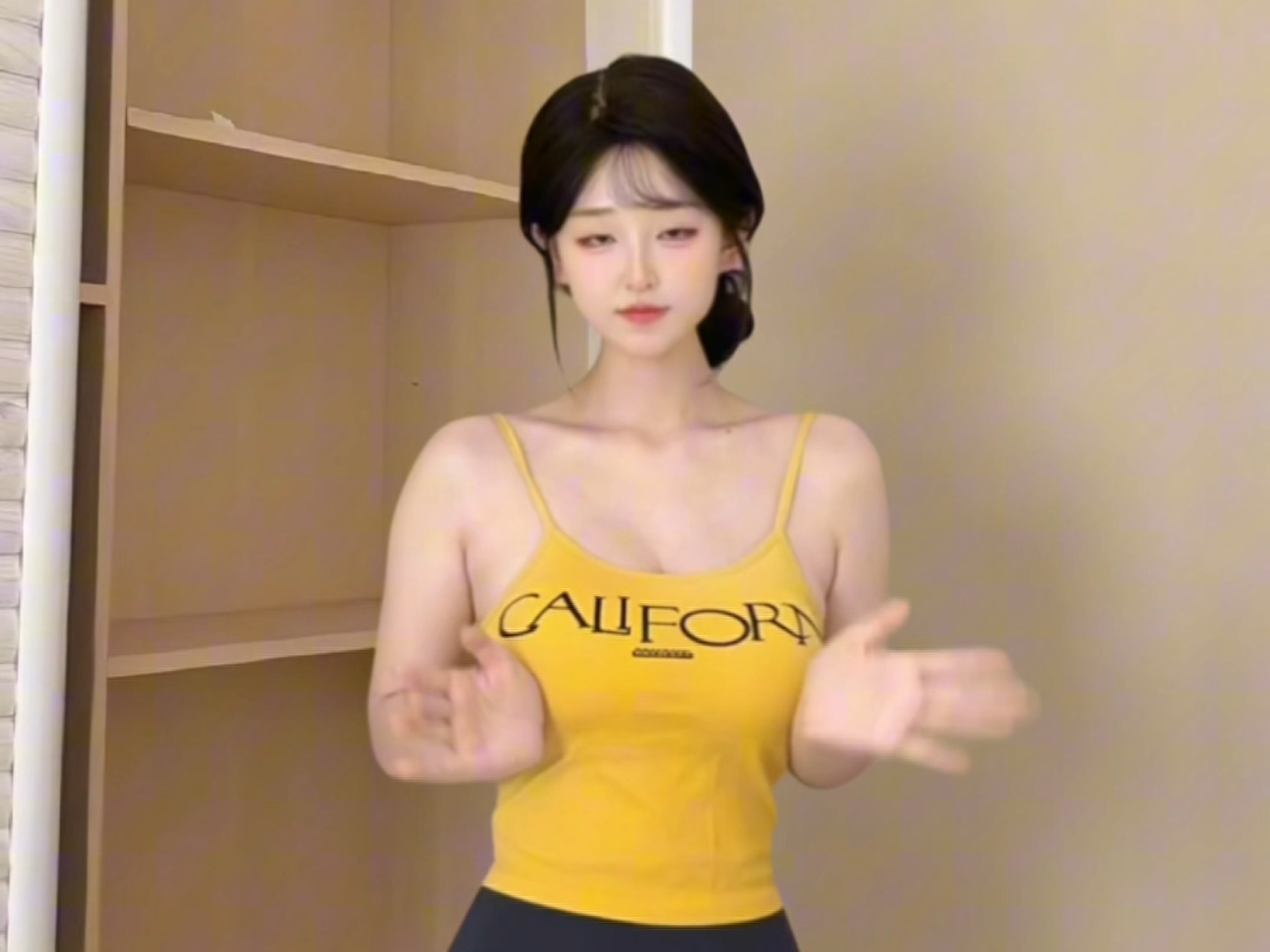 瑜伽裤健身穿搭