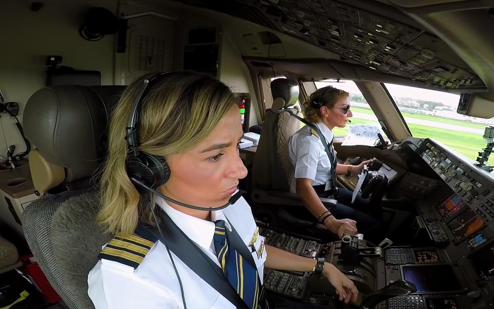 【阿联酋航空广告】我们的霸气女飞行员驾驭A380, B777 !