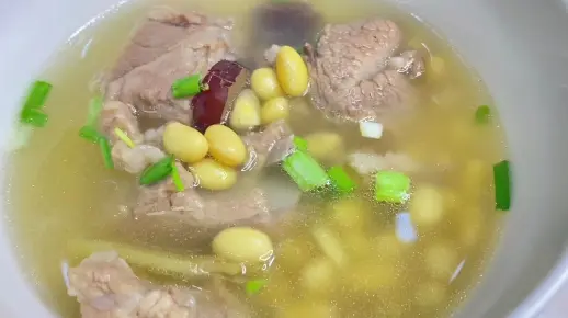 去湿消肿，黄豆排骨汤