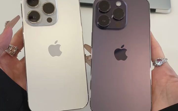iPhone14 Pro暗紫色 银白色对比视频！不得不说这质感是真的好呀！你喜欢哪个色！