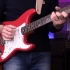 便宜的红色Squire（芬达）电吉他——任何你喜欢的风格