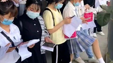 怎么在学校里面找女朋友 f27ed429cd5c5c1abf992082461f971b8d547ebe.jpg@480w_270h_1c