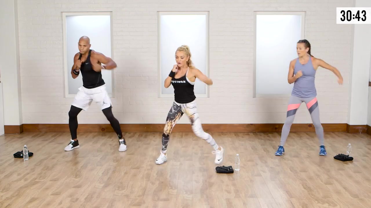 【健身】30分钟核心紧致有氧搏击课