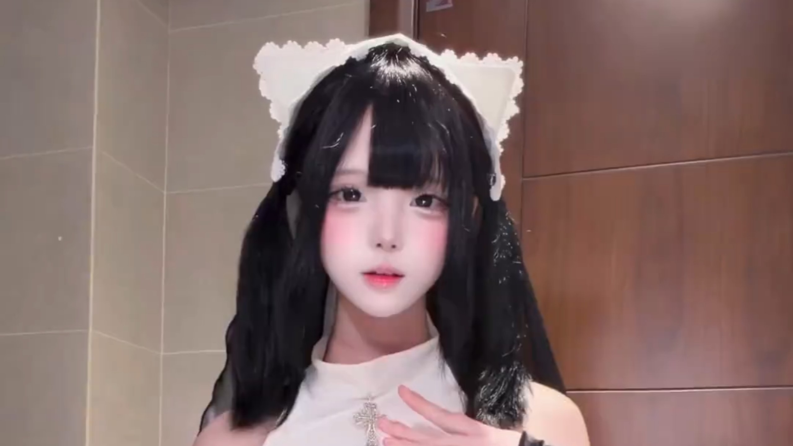 嗯？