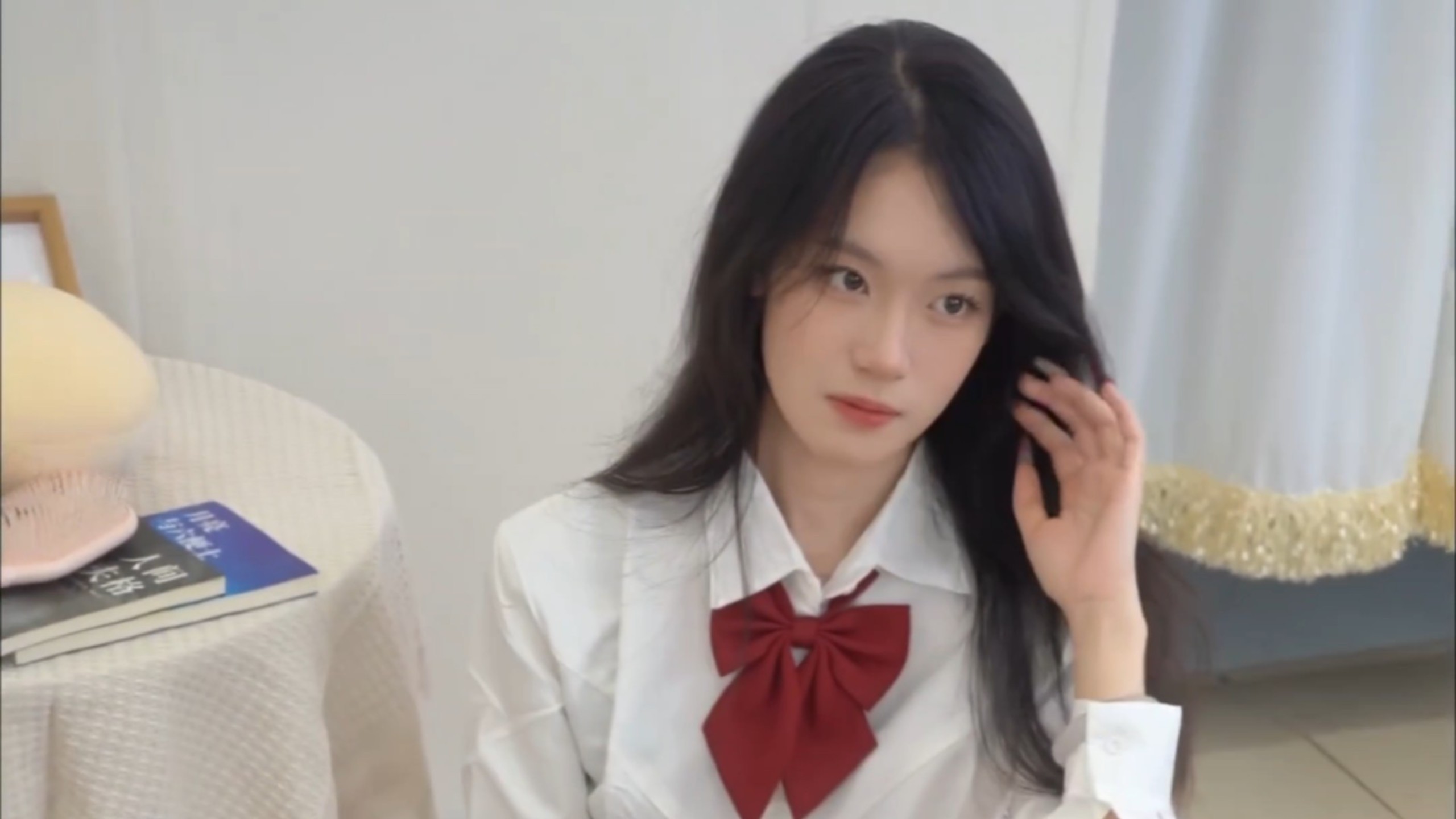 绮梦小艺，人气校花制服4K级摄影！