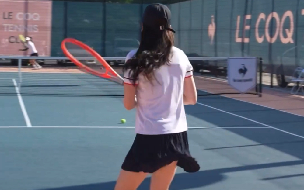 女生打网球太帅了…