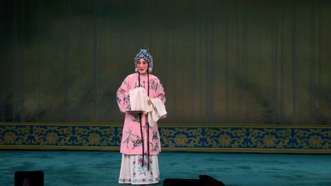 京剧《锁麟囊》全本,京剧《锁麟囊》全本剧情介绍