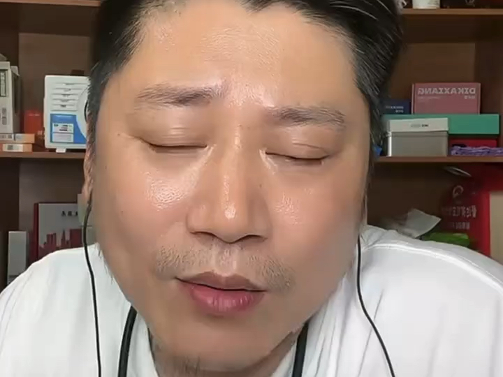 十三哥分享 柬埔寨 电诈园区 本人前前后后的经历，是如何被骗到缅北园区，如何从园区逃跑回来