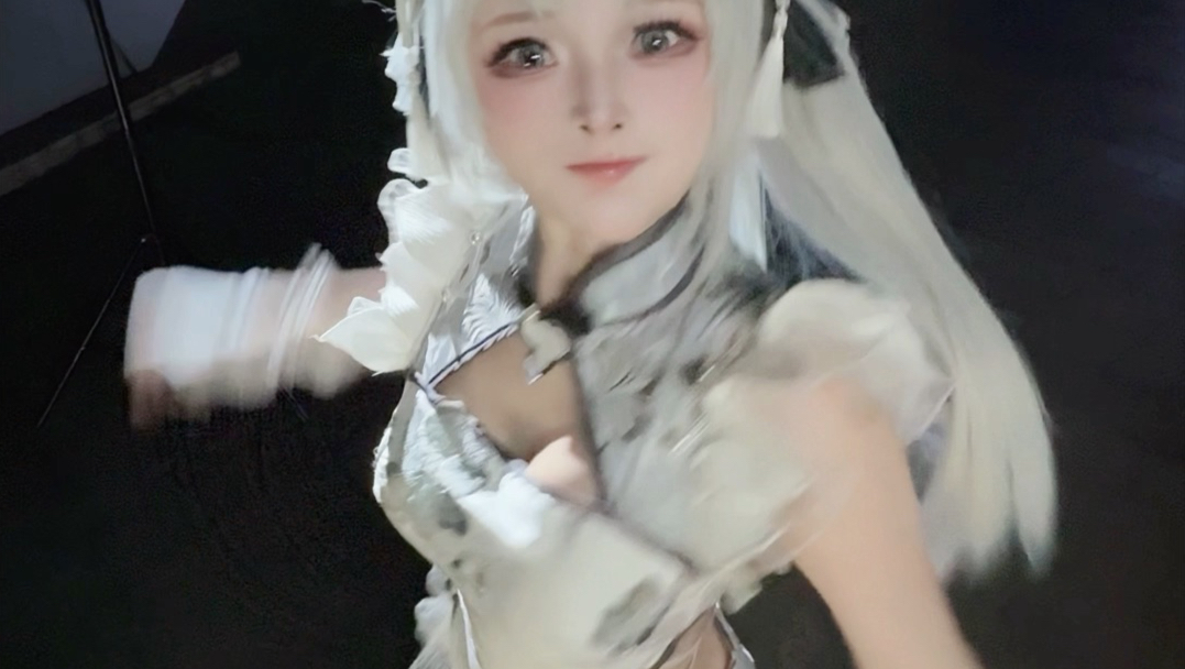这一拳下去应该带点小香风吧