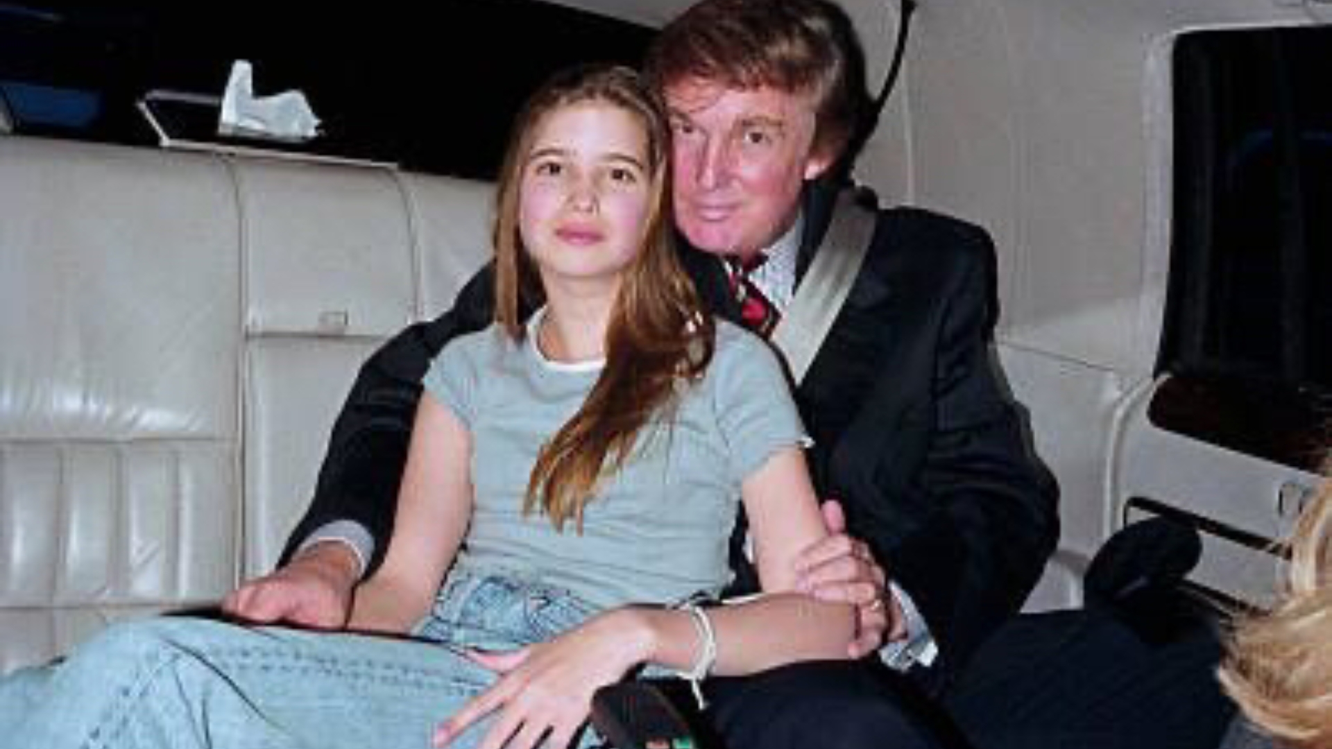 少女时代的伊万卡特朗普 父女举止亲昵