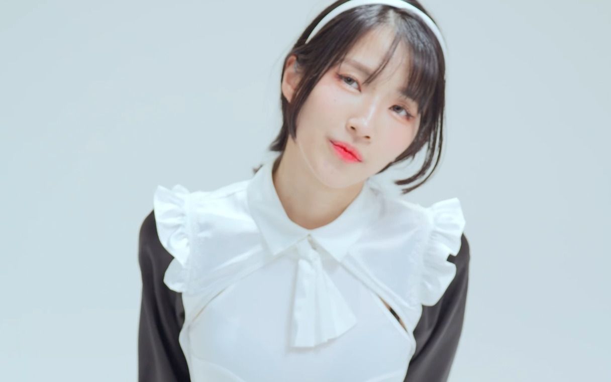 Lip & Hip Seo Young Sisters