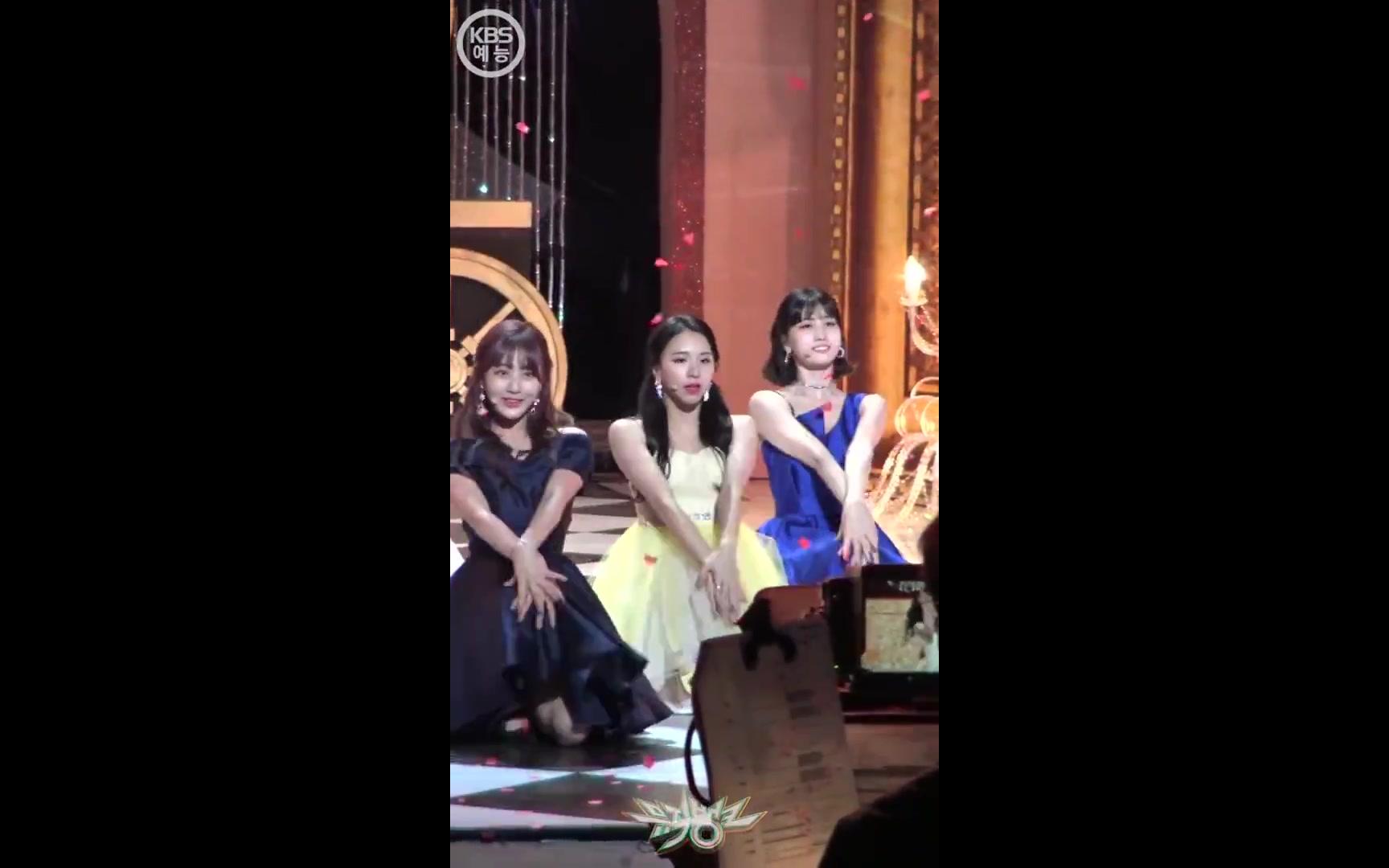 【twice收藏】音乐银行超美公主裙twice直拍合集 音乐银行180413 (娜琏和momo的暂时没找到 找到了的话以后会补的 )哔哩哔哩bilibili