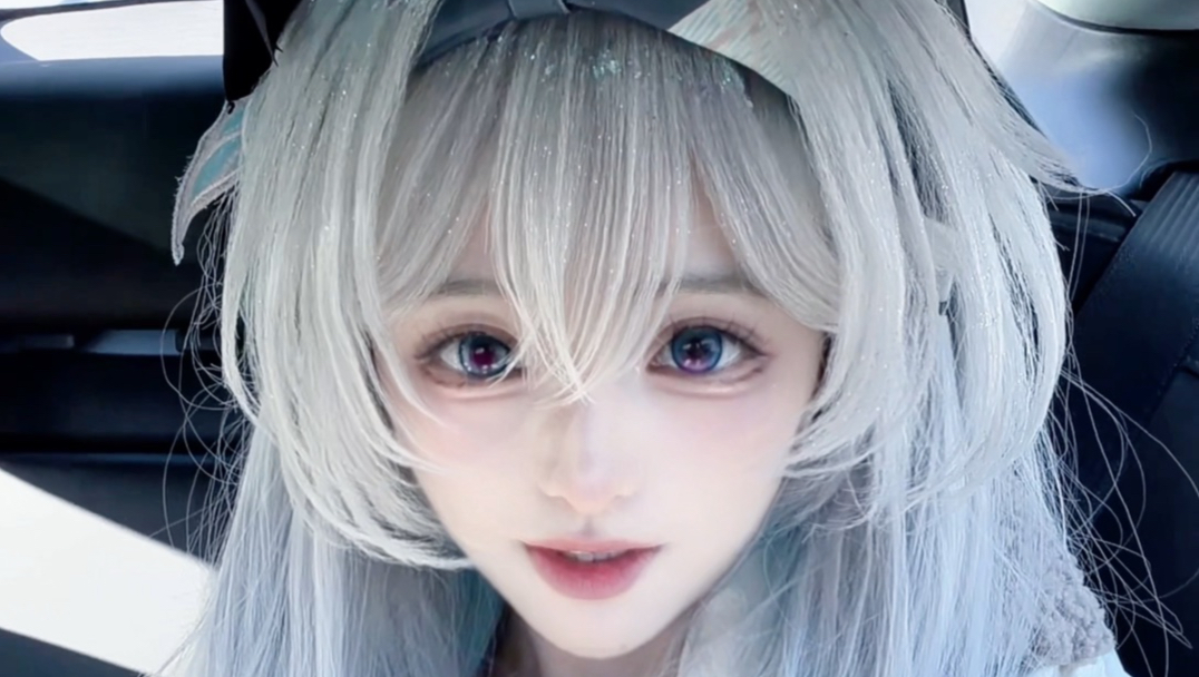 挑战成为coser里大厂工牌最多的人 | 云在在子的精彩视频-coser喵-coser美图-coser聚集地