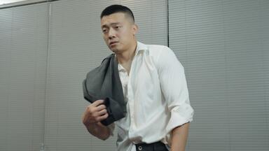 金 蝉 脱 壳