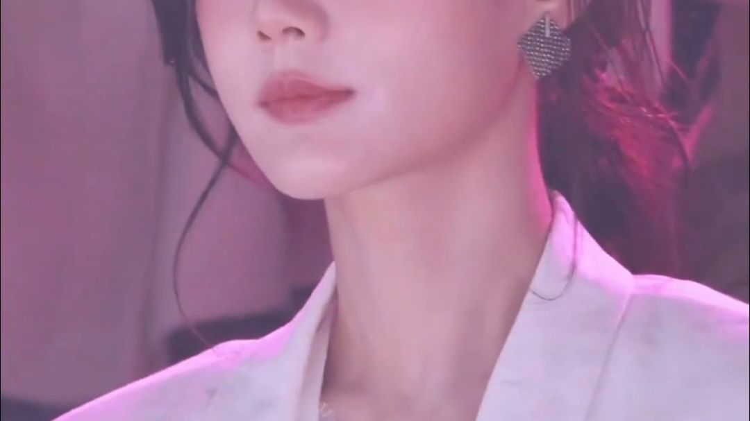 李雪有一种又娇又嫩的高智感！