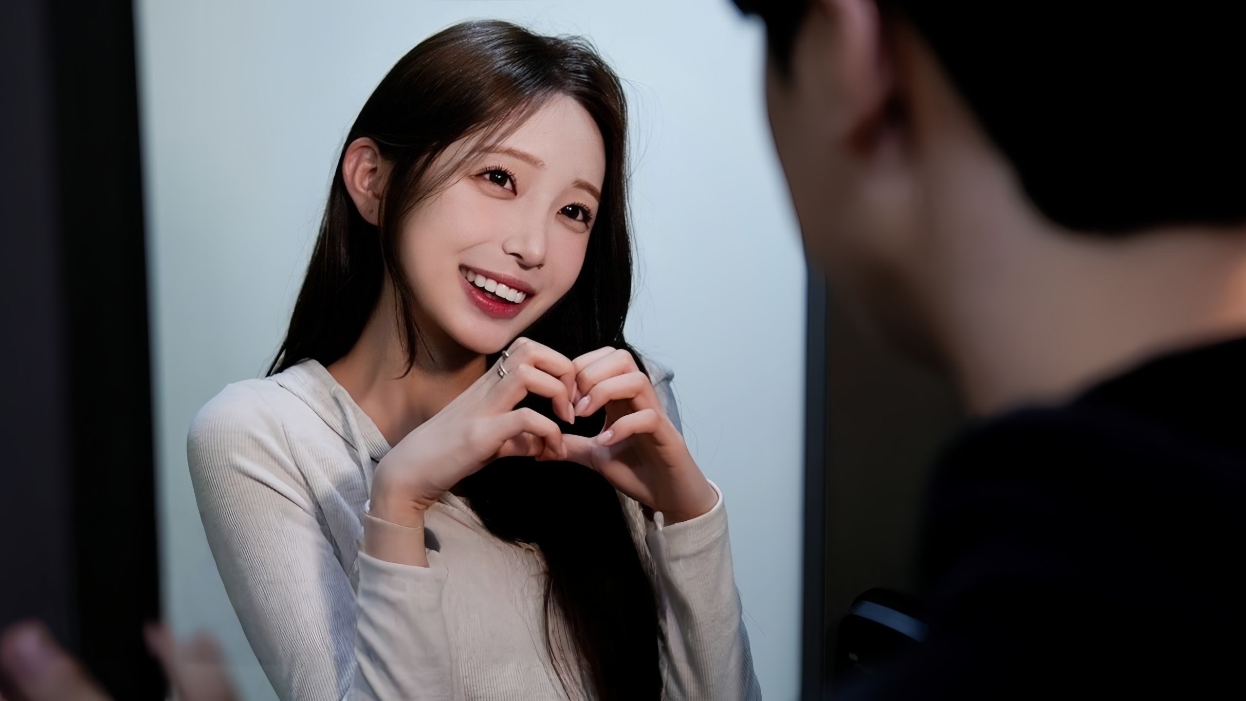 每天都想着和我交往的女后辈