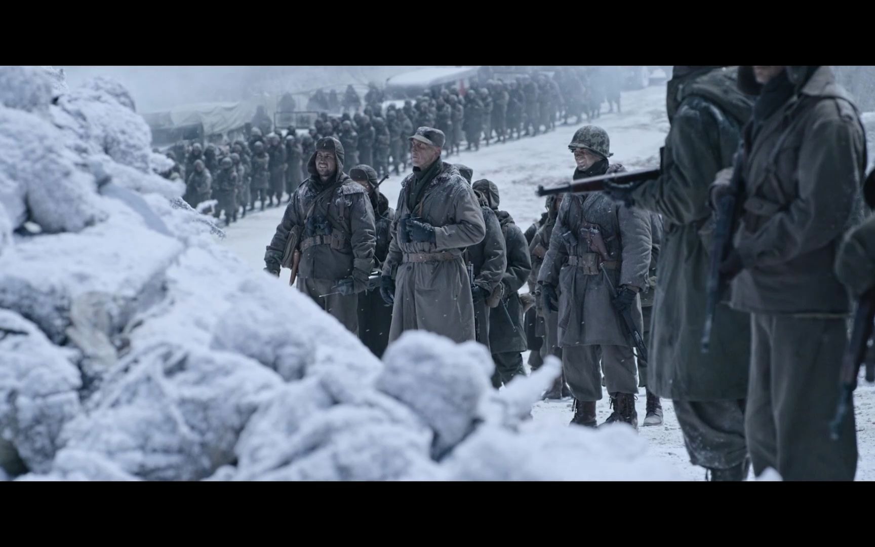 【电影剪辑】电影《长津湖》剧情赏析：美军向冰雕连志愿军遗体敬礼（高清版电影素材剪辑）