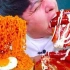 《深渊巨口》奶油火鸡面+番茄酱香肠 大口大满足 韩国大胃王吃播