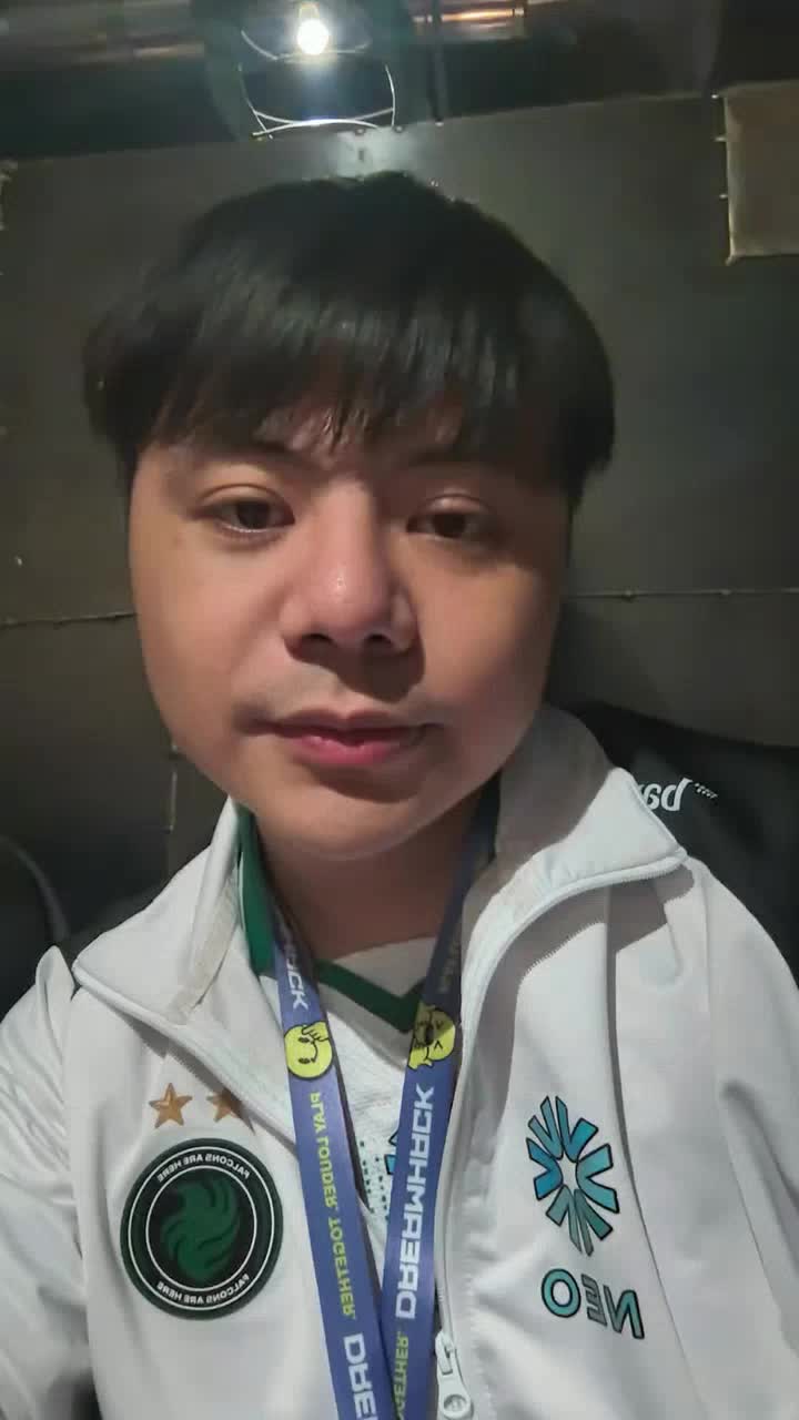 两个项目都差一步八强，有点菜了，吃点垃圾鞭策自己，小宝明天加油双票 #小孩曾卓君