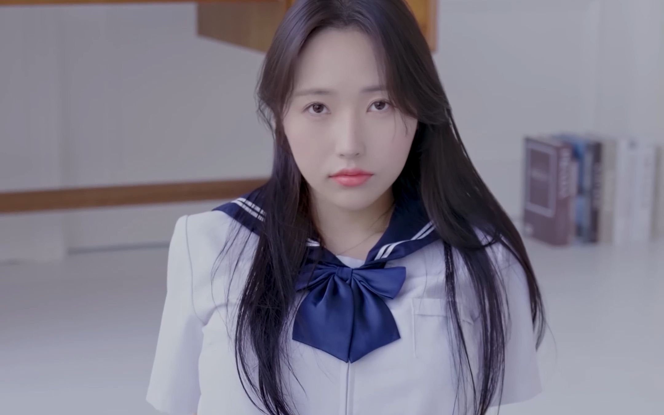 Miss YeonHwa's JK girl outfit with an OL dream in her heart