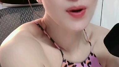 <em class="keyword">50路</em>阿姨了，皮肤保养的真好