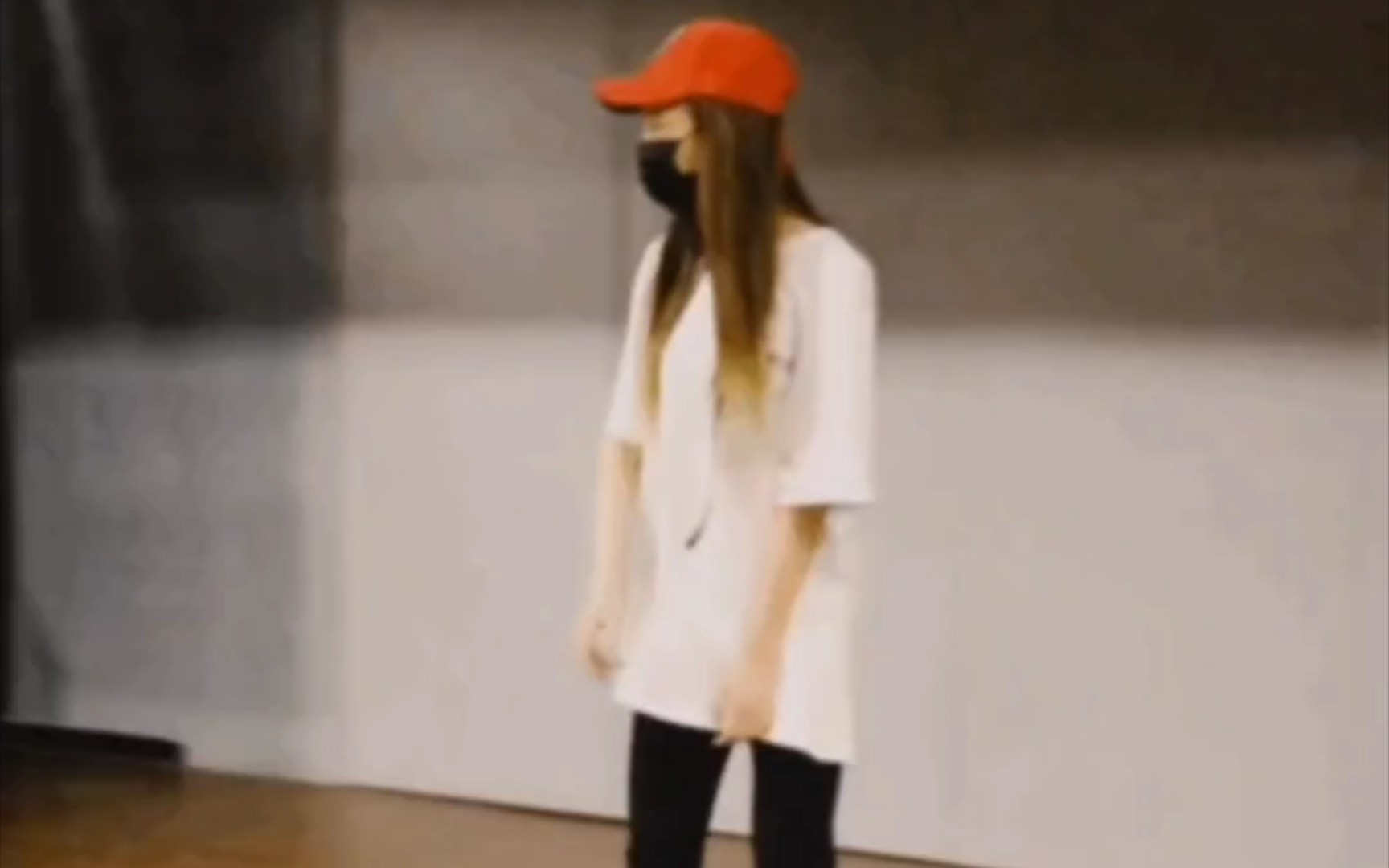 袁一琦滑滑板的少年感琦琦yyds