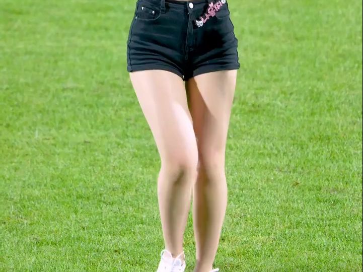 South Korean Cheerleaders