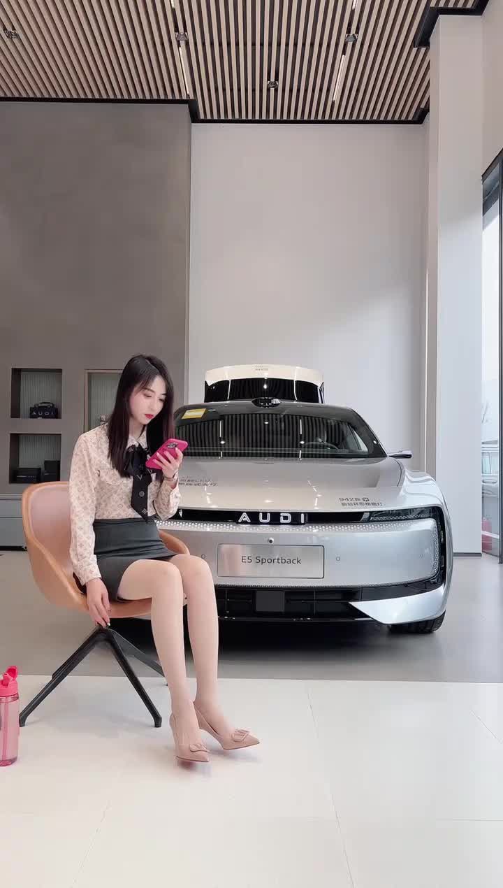 河南威佳省汽贸AUDI体验中心202511241434