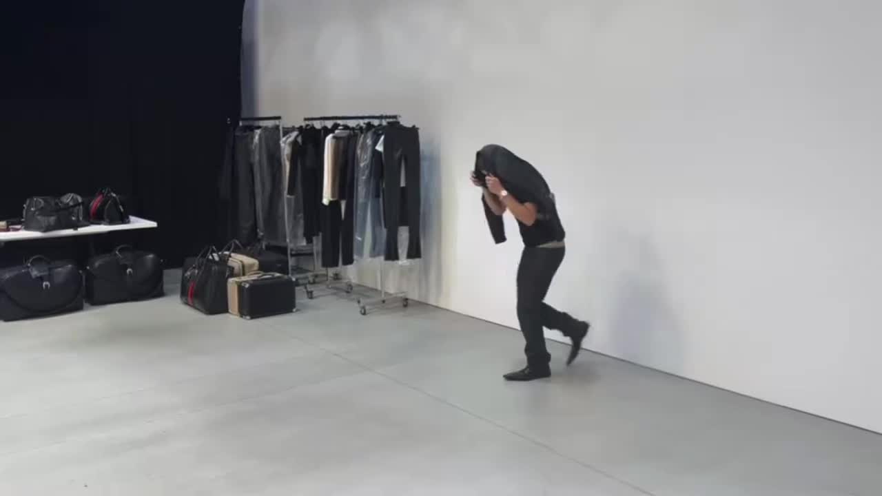 幕后